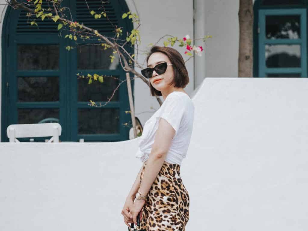 leopard mini skirt outfit