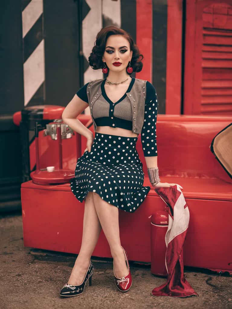 for a more retro 50s inspired look try channeling